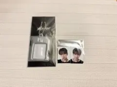 INI 許豊凡 フェンファン XQUARE スクエア IDフォトホルダー