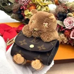 セール✨ ルイヴィトン バッグチャーム LV モノグラム ネコ キーホルダーのサムネイル