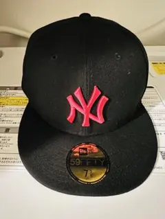 New Era 59FIFTY ベースボールキャップ 黒/ピンク 7 1/4