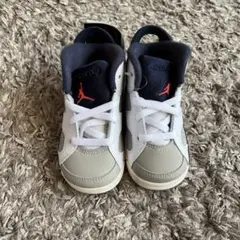NIKE ベビー　エアジョーダン6レトロ