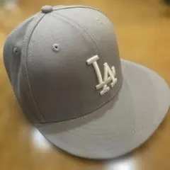 LAロゴ付き59FIFTYキャップ グレー 7 1/8
