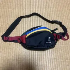 adidas PIXARコラボ　ポーチ