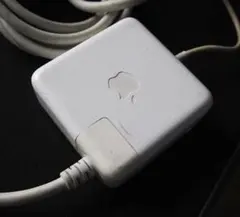 Apple MagSafe 60W ACアダプター