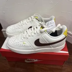 NIKE Court Vision Low 24cm