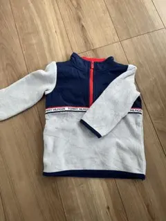 TOMMY HILFIGER ジップアップトレーナー 6Y