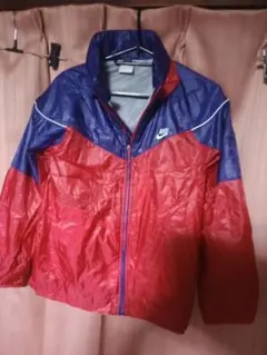 Nikeナイキ ナイロンジャケット 150cm　ウインドブレーカー