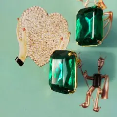 ヴィンテージ　イヤリング　グリーン　ラインストーン