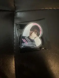 Item thumbnail for item c90bd366-b452-4991-ae41-66d9e4d39340