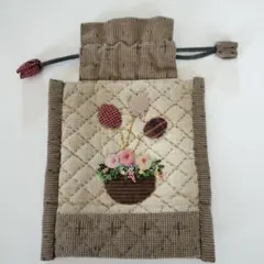 キルティング　ポーチ　 花と女の子　風船デザイン　約22×15cm