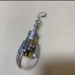 クレーンゲーム　アームキーホルダー　イエローのサムネイル