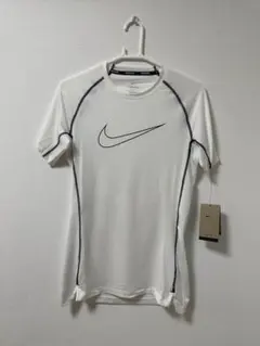 Nike Pro ホワイト Tシャツ