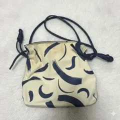 AZUL BY MOUSSY アズールバイマウジー 総柄 巾着 ショルダーバッグ