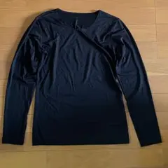 ユニクロ　エアリズム　インナー　長袖　黒