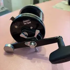 美品】ABU 5500DA 赤 ハイスピード ベイトリール - メルカリ