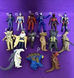 ウルトラマン　怪獣　ソフビ　フィギュア　15点　まとめ売り　ジャンクのサムネイル
