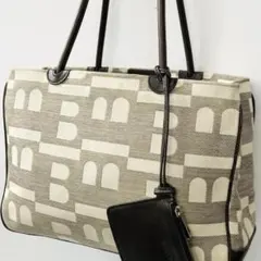 美品✨ BALLY　ハンドバッグ　肩かけOK　ミニポーチ