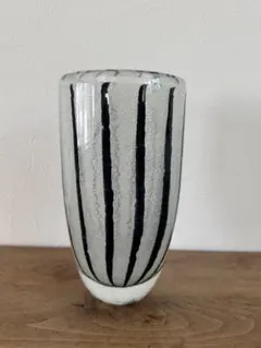 ビンテージ　フラワーベース　透明・黒ストライプ　vintage