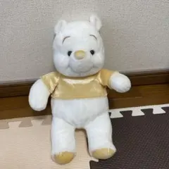 ホワイトプーさん　ぬいぐるみ　ディズニーストアー