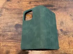 2P37 iPhone15pro用手帳型ケース　グリーン