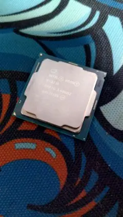 Intel Xeon E-2236