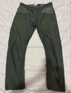 OAKLEY ゴルフパンツ カーキ