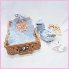 Item thumbnail for item 35cc6f97-5c52-4d1b-8808-1c663e3cc652