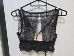 値下げ　新品　ワコール《アンフィ》レース　ブラレット ノンワイヤーブラ Mサイズのサムネイル