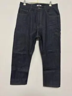 UNIQLO セルビッジジーンズ　ダークブルー ストレートデニムパンツ