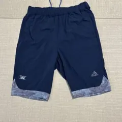 adidas ネイビーショートパンツ　L
