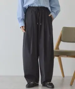 AMERICAN HOLIC ナイロンドロストタックパンツ