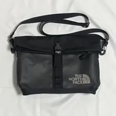 THE NORTH FACE ベースキャンプ ショルダーバッグ ブラックのサムネイル