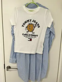 TOMMY JEANS プリントTシャツとストライプシャツセット