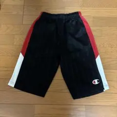 大人気　Champion バスケットボールパンツ ブラック レッドのサムネイル