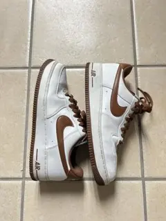Nike Air Force 1 ホワイト/ブラウン