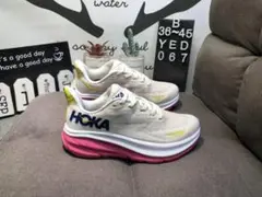 スポーツシューズ スニーカー