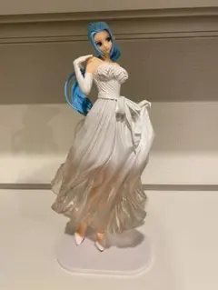 ワンピース フィギュア ビビ ウェディングのサムネイル