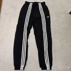 adidas 3本ライン ブラックジャージパンツ