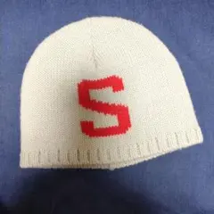 グレー Sロゴ ニット帽