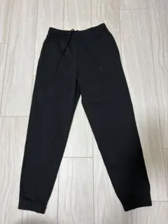 ユニクロ　ウルトラストレッチアクティブジョガーパンツ XS