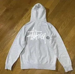 Stüssy グレー ジップアップパーカー