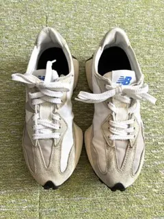new balance ニューバランス　327 ベージュ　23.5