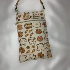 携帯用スマホポーチ　ハンドメイドスマホポーチ　ポーチ　 CAT BREAD柄