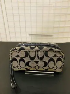 2025年最新】コーチポーチの人気アイテム - メルカリ