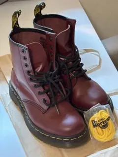 【SALE】【1460】 【替紐付】 DR.MARTENS 8ホール UK3
