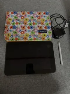 スマイルゼミ　タブレット新品⭐︎漢字ドリル計算ドリル一年生から五年生まで！のサムネイル