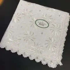 TOCCAトッカレース刺繍ガーゼコットンハンカチ　冠婚葬祭