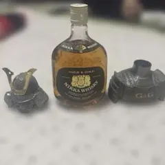 鉄の鎧を着たニッカウイスキーのボトル THE NIKKA WHISKY G&G 鉄の鎧を着たニッカウイスキーのボトル THE NIKKA WHISKY G&G - メルカリ
