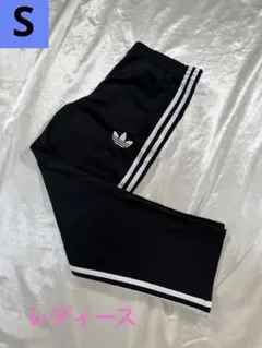 adidas firebird ファイヤーバード トラックパンツ　刺繍ロゴ