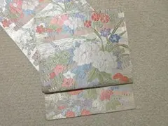 袋帯：美品：パステルカラーの花：唐織：オフホワイト正絹：Q13