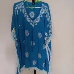 インド製品　青い刺繍入り七分袖チュニック
